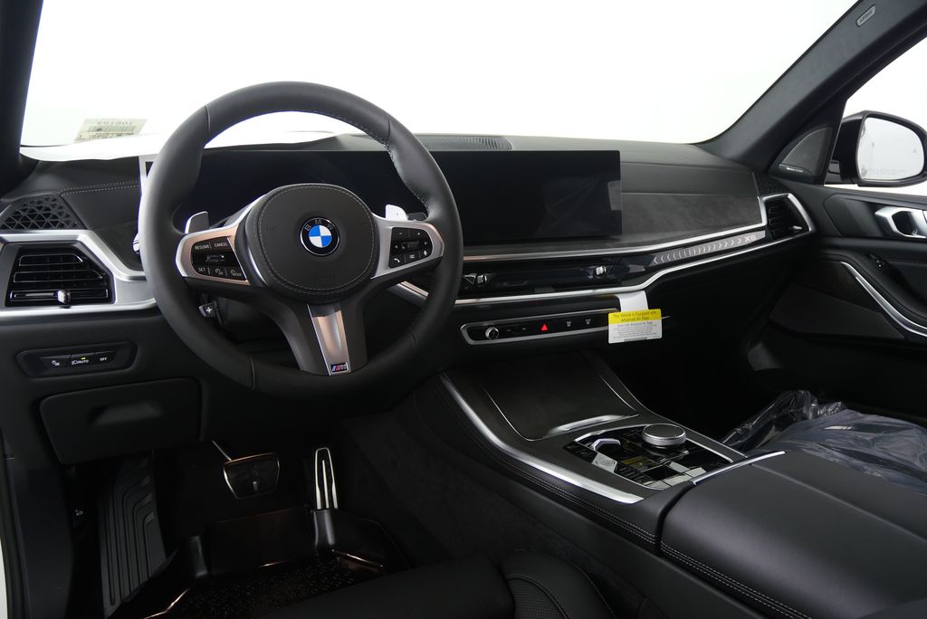 Thumbnail: 2026 BMW X5 - 17