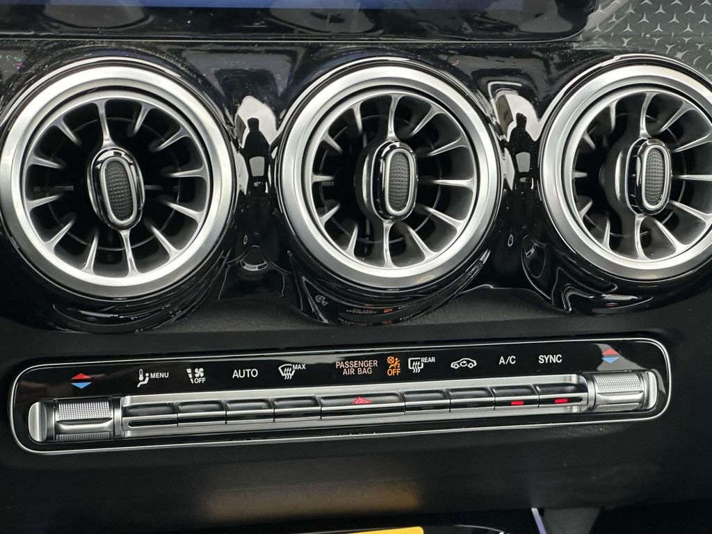2024 Mercedes-Benz GLB 250 20