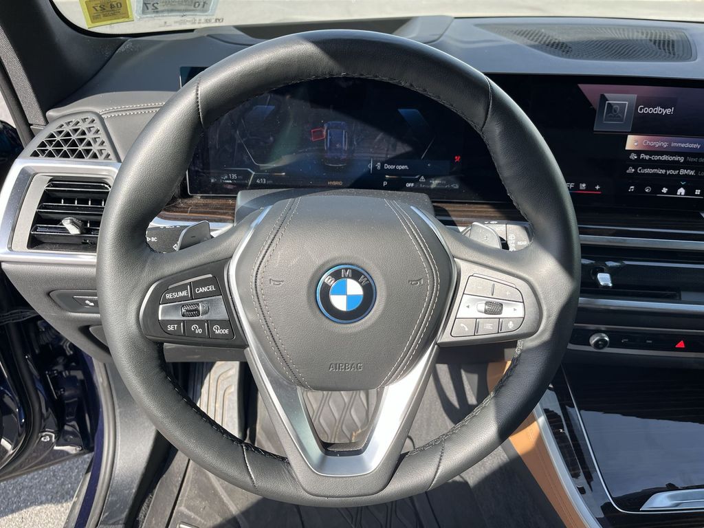 Thumbnail: 2026 BMW X5 - 14