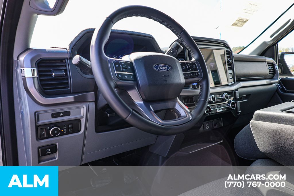 Used 2025 Silver Ford XLT image 27