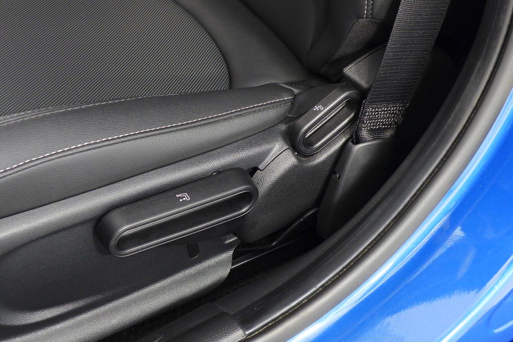 Thumbnail: 2023 MINI Cooper - 23