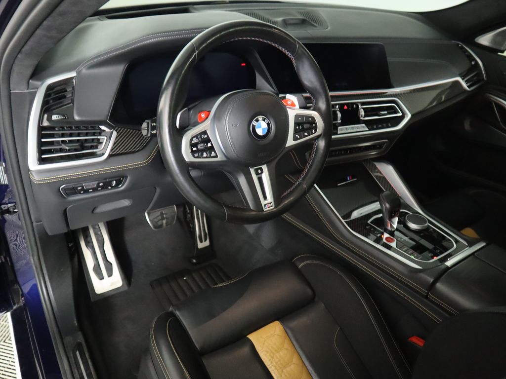 2022 BMW X6 M 9