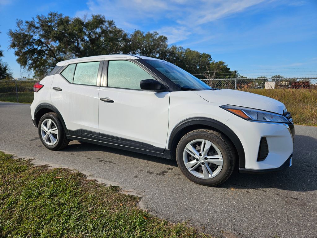 2021 Nissan Kicks S 7