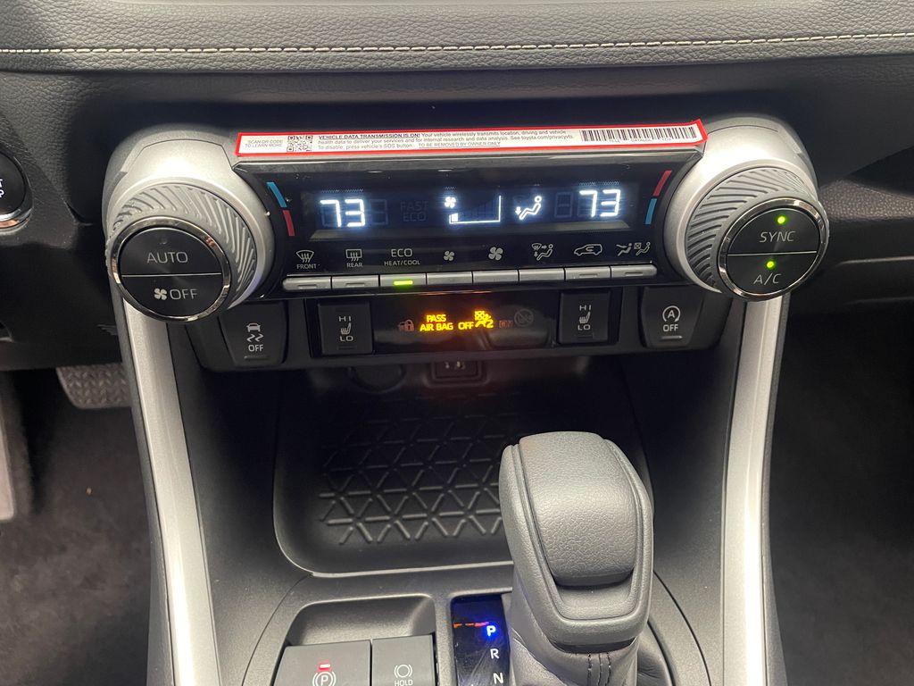 Thumbnail: 2025 Toyota RAV4 - 26