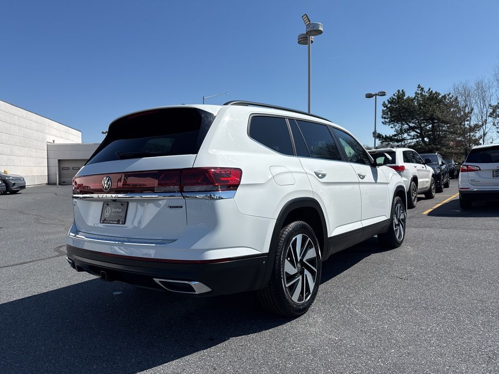 2025 Volkswagen Atlas 2.0T SE w/Technology White at Subaru and VW of Moon Township