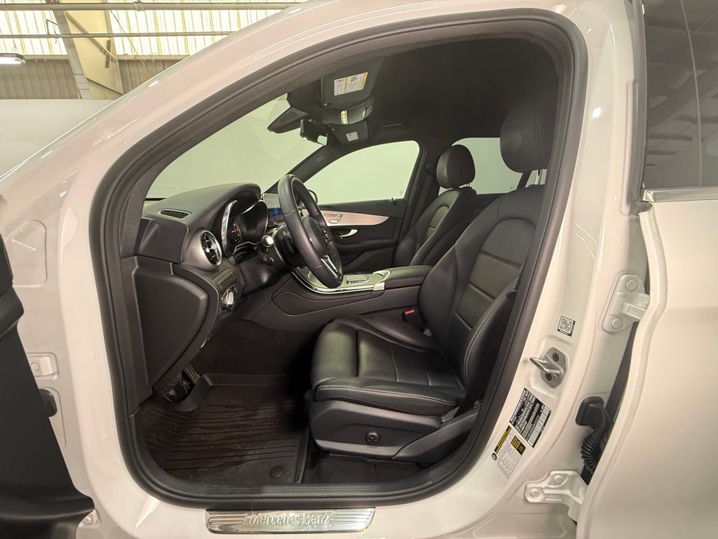 2021 Mercedes-Benz GLC GLC 300