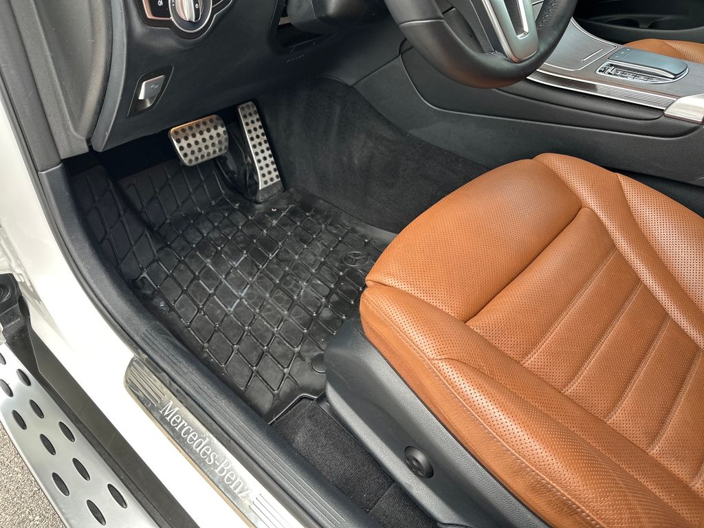 Used Car 2021 Mercedes-benz Glc  Glc 300 For Sale Under $30,000 In Austin, Texas