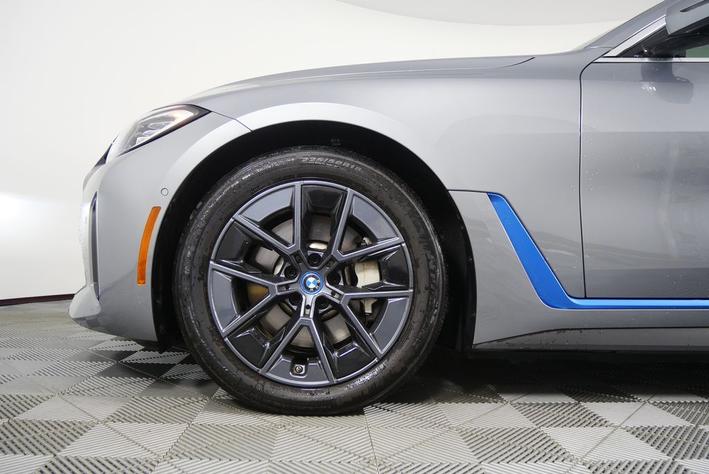 Thumbnail: 2024 BMW i4 - 7