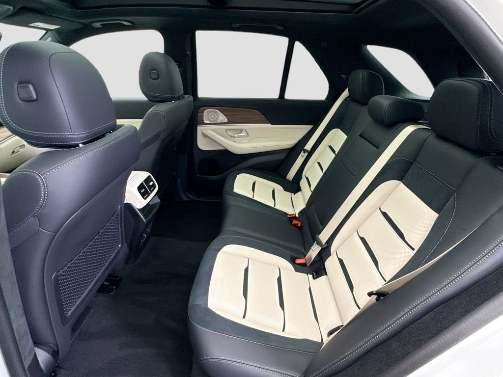 Thumbnail: 2026 Mercedes-Benz GLE - 21