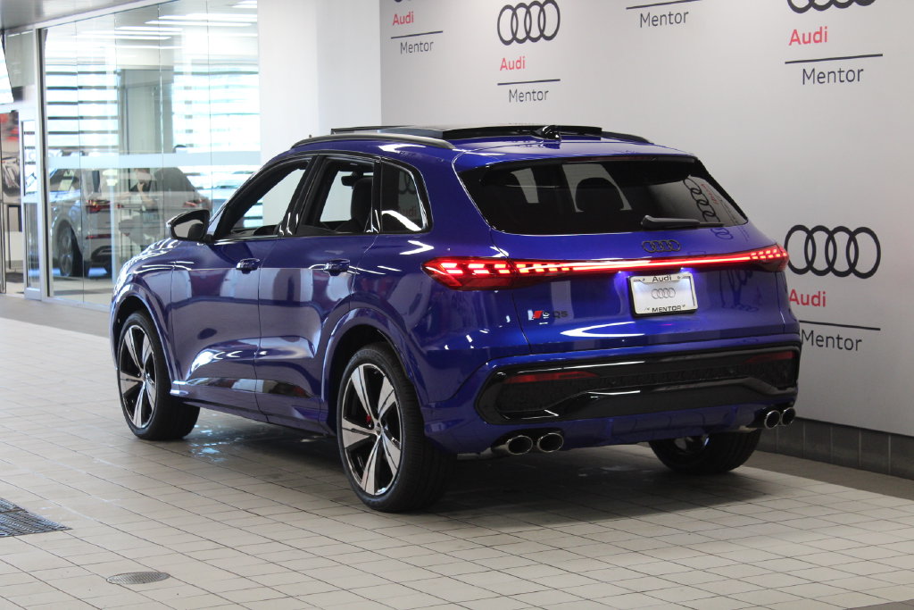 Thumbnail: 2026 Audi SQ5 - 4