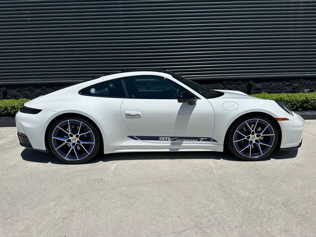 Thumbnail: 2026 Porsche 911 - 10