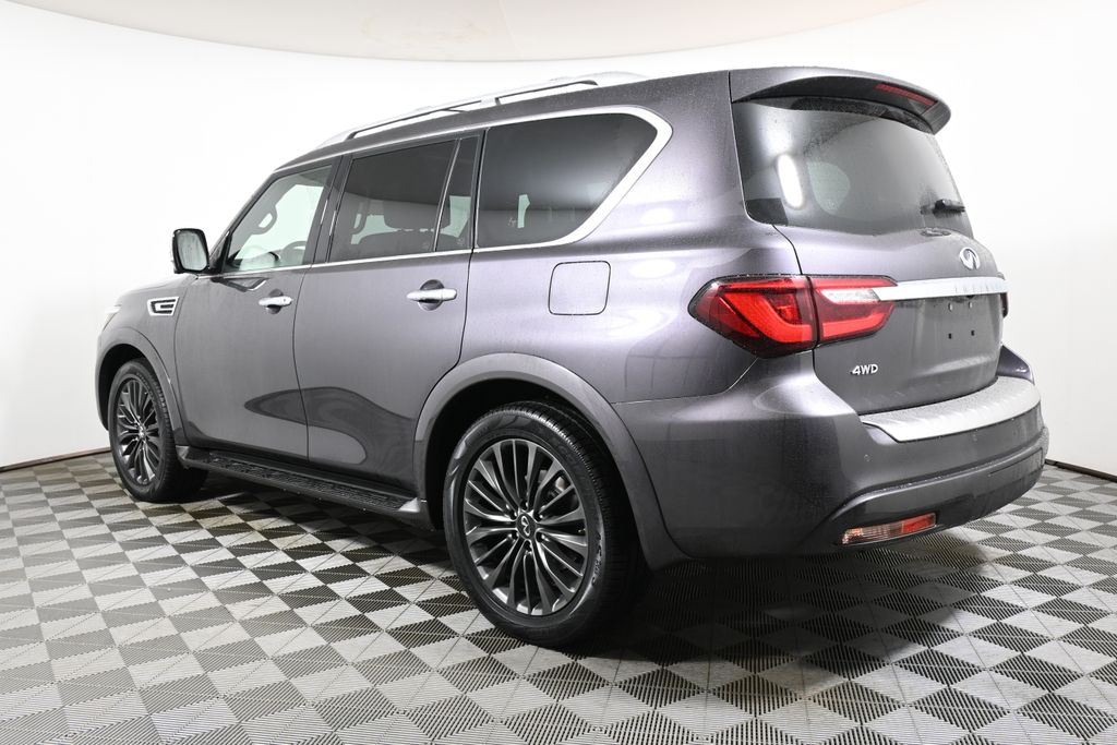2023 INFINITI QX80 Sensory 5