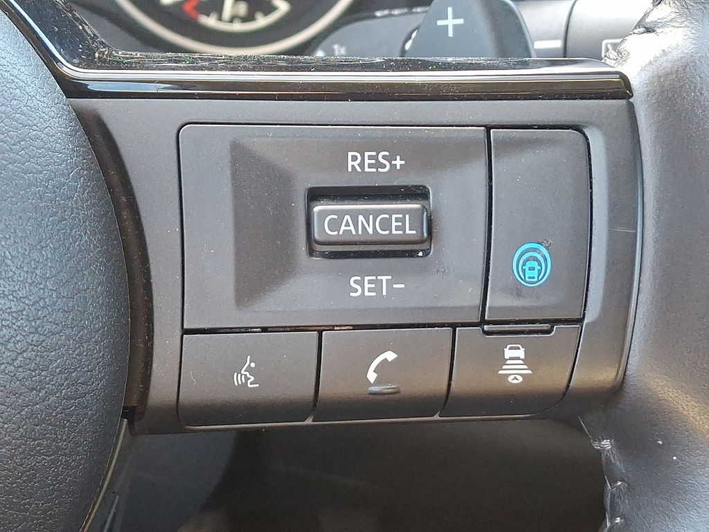 Thumbnail: 2023 Nissan Rogue - 23