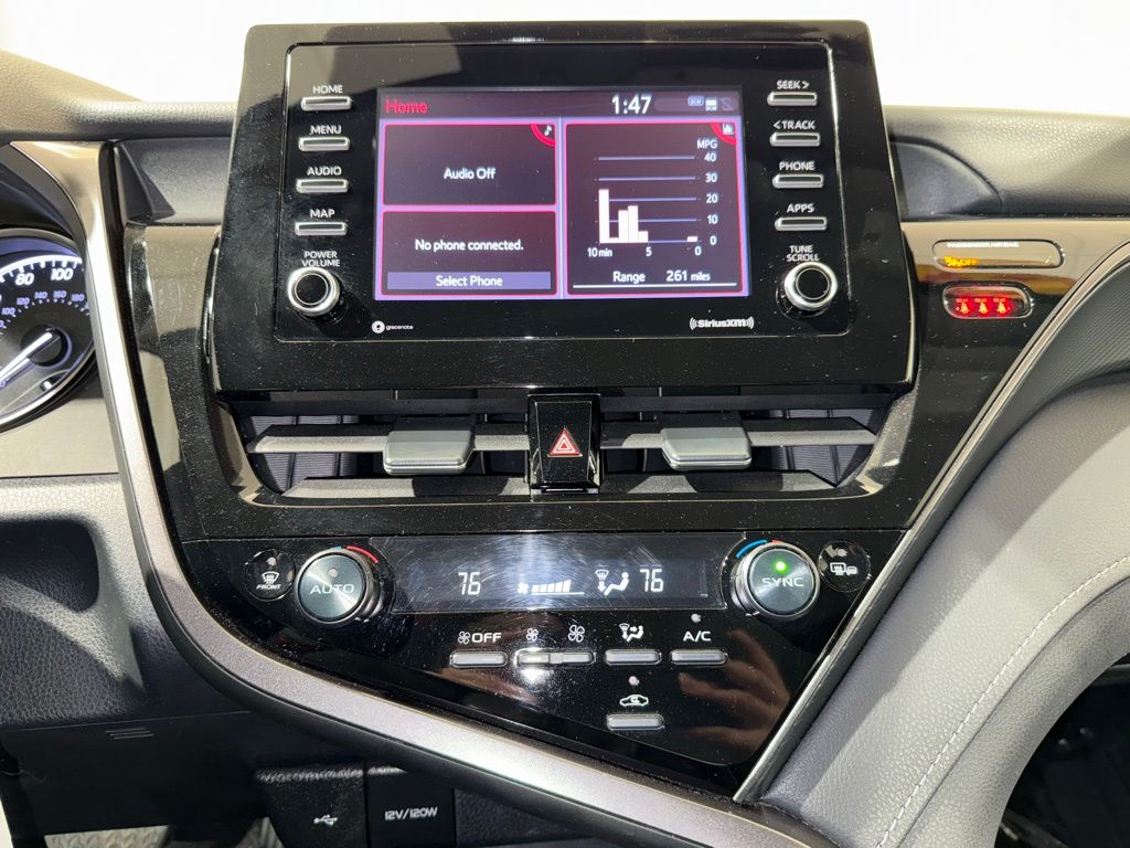 Thumbnail: 2024 Toyota Camry - 24