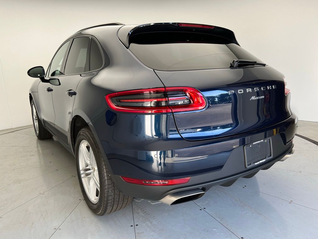 Thumbnail: 2017 Porsche Macan - 3
