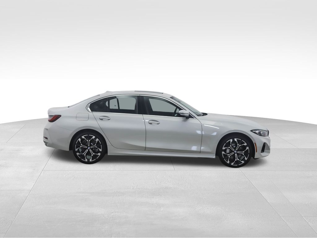 Thumbnail: 2025 BMW 3 Series - 6