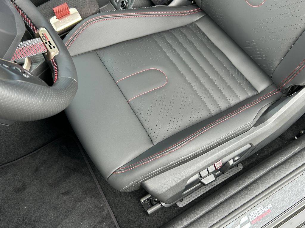 Thumbnail: 2026 MINI Cooper Convertible - 15