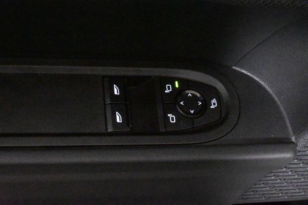 Thumbnail: 2025 MINI Cooper - 32