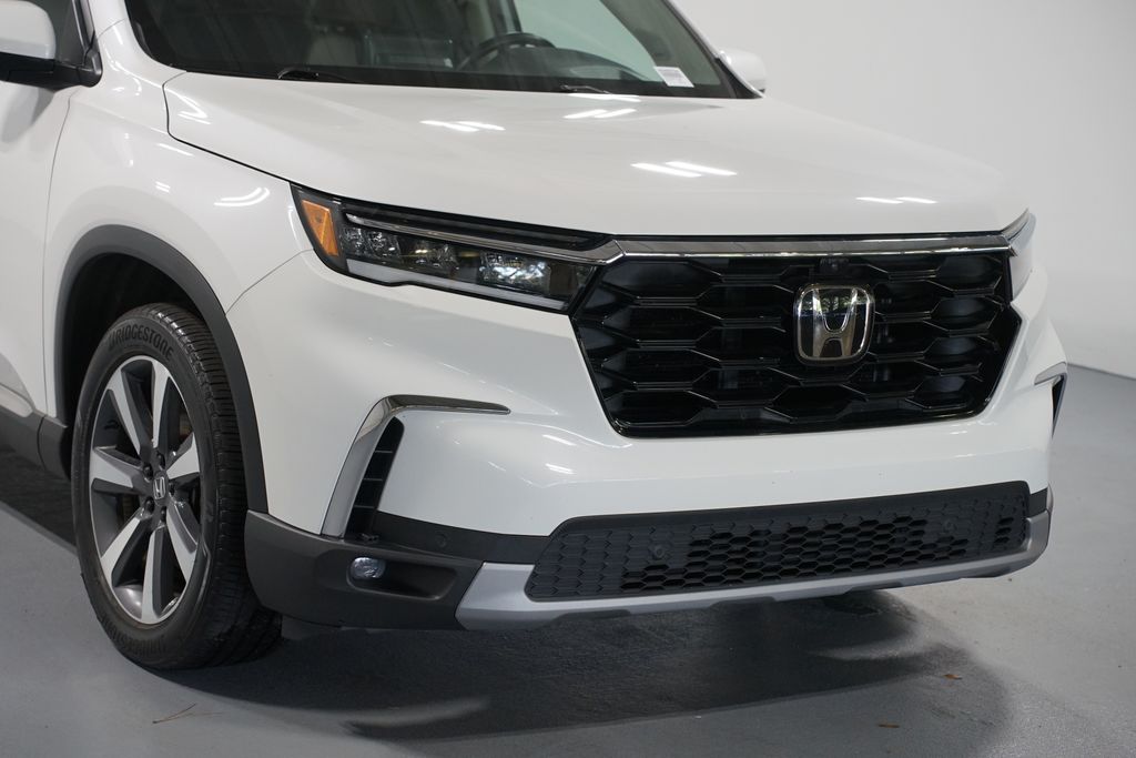Thumbnail: 2023 Honda Pilot - 4