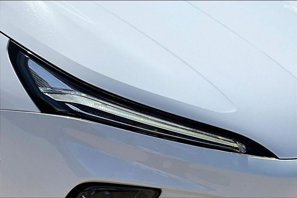 2025 Buick Enclave Preferred White at DeMontrond Gulf Freeway
