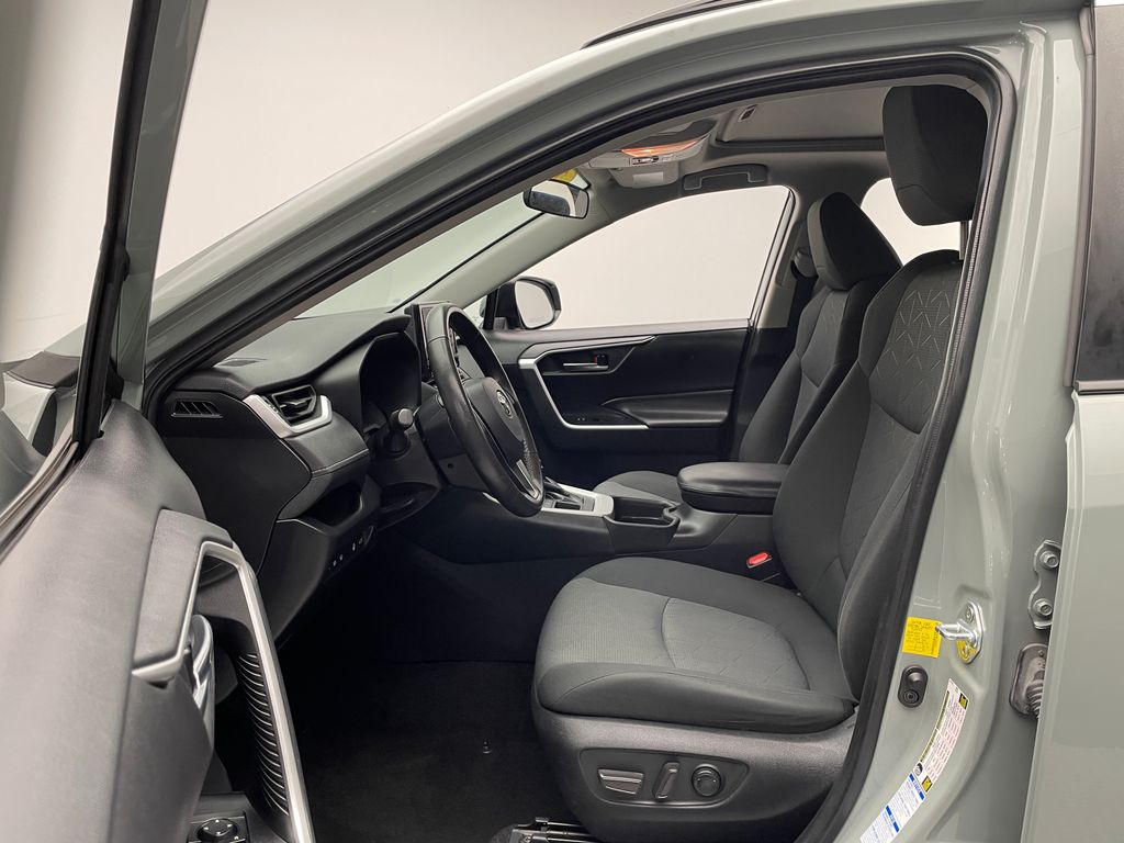Thumbnail: 2021 Toyota RAV4 - 12