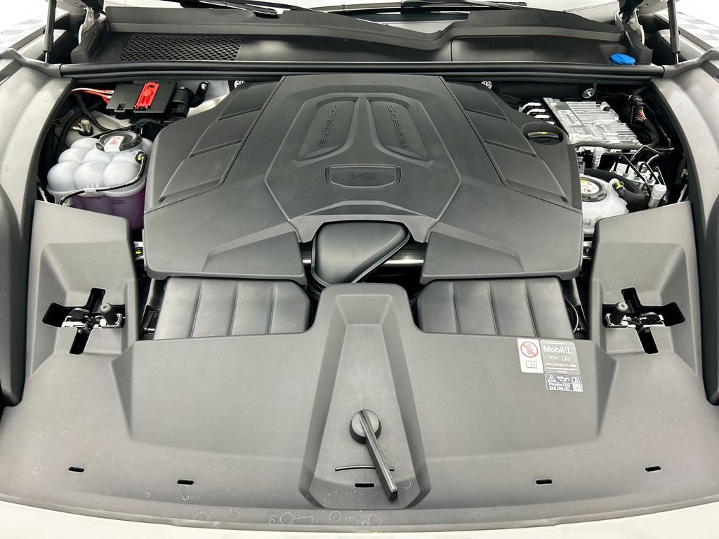 Thumbnail: 2026 Porsche Cayenne - 30