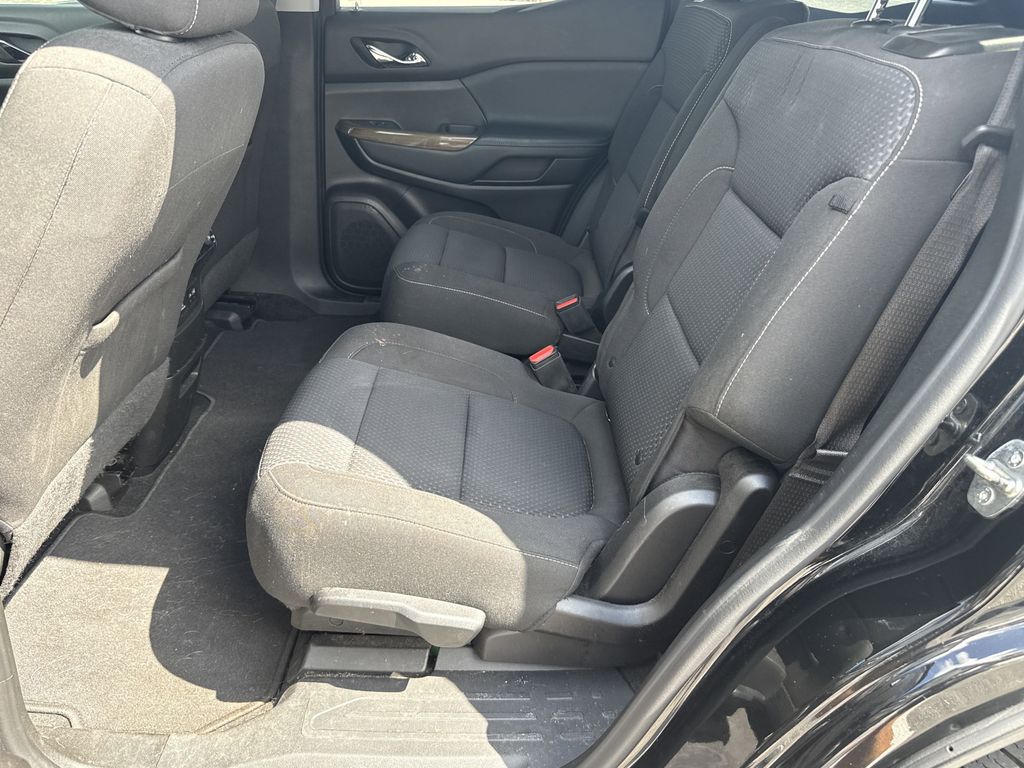 2022 GMC Acadia SLE Black at Wharton Ford