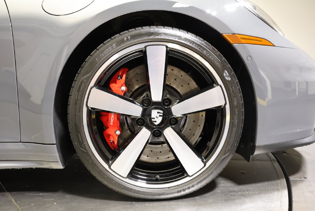 Thumbnail: 2026 Porsche 911 - 21