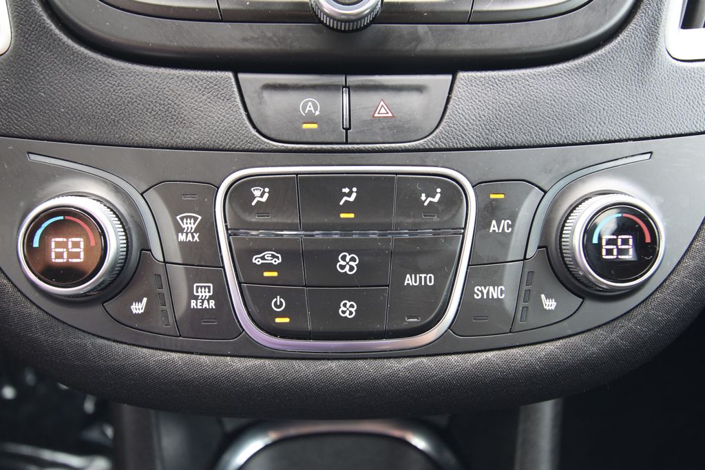 Used 2024 Chevrolet Malibu Sedan