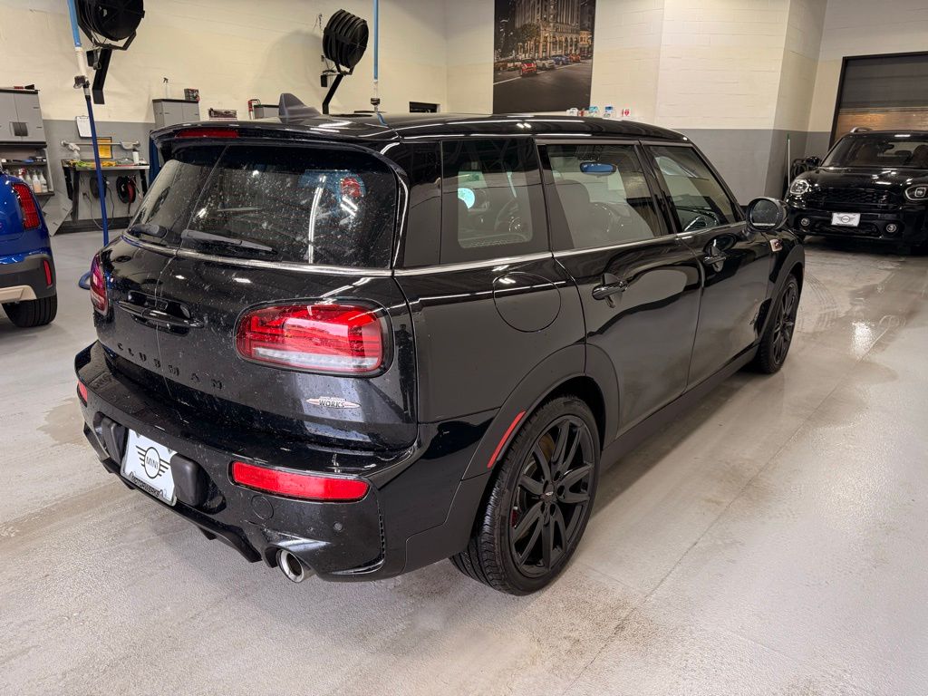 2024 MINI Cooper Clubman John Cooper Works 6