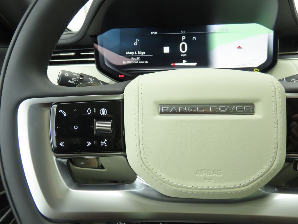 Thumbnail: 2025 Land Rover Range Rover - 12