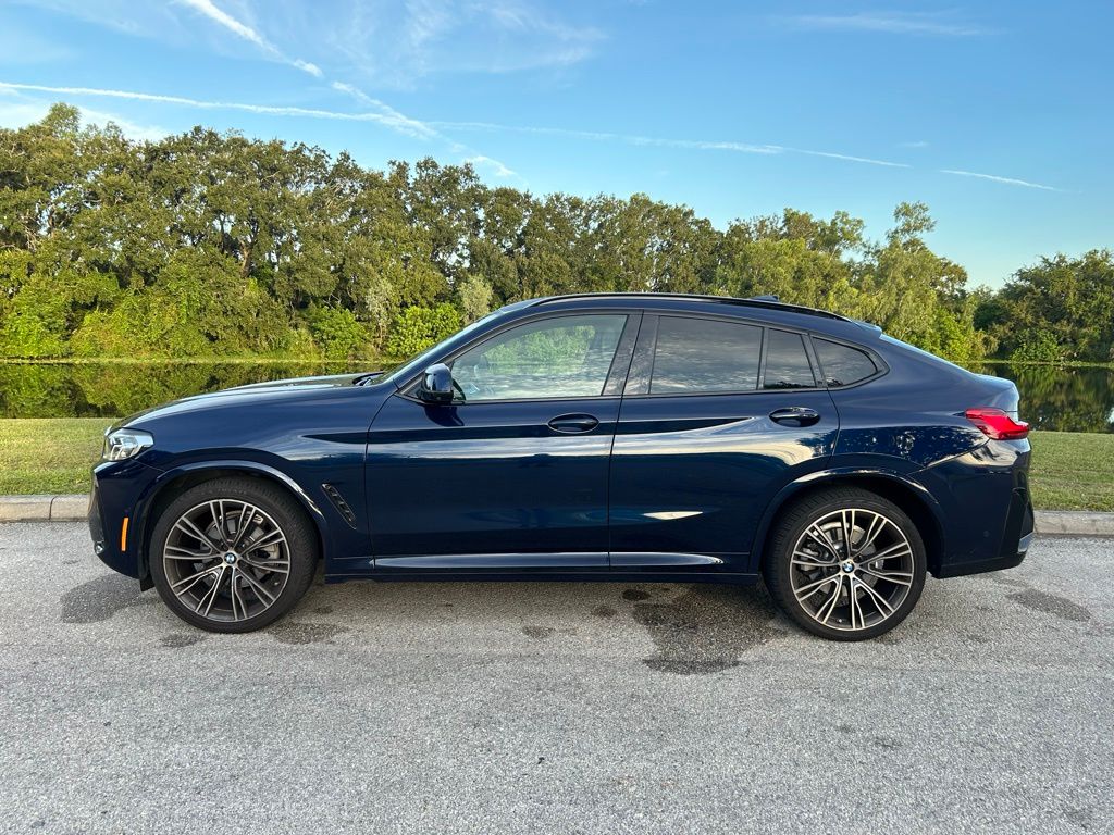 Thumbnail: 2023 BMW X4 - 2