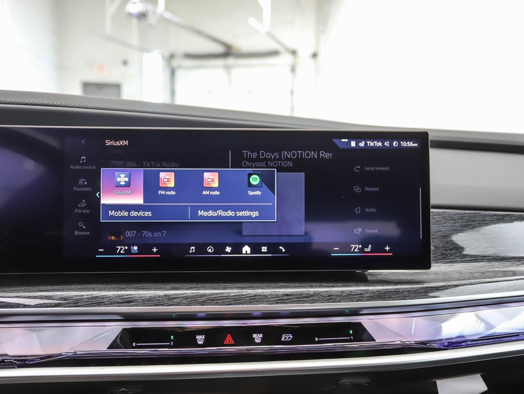 Thumbnail: 2025 BMW 7 Series - 16