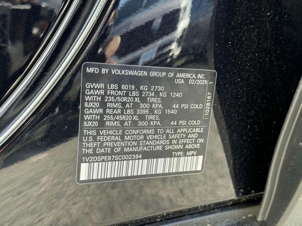 2025 Volkswagen ID.4 Pro photo