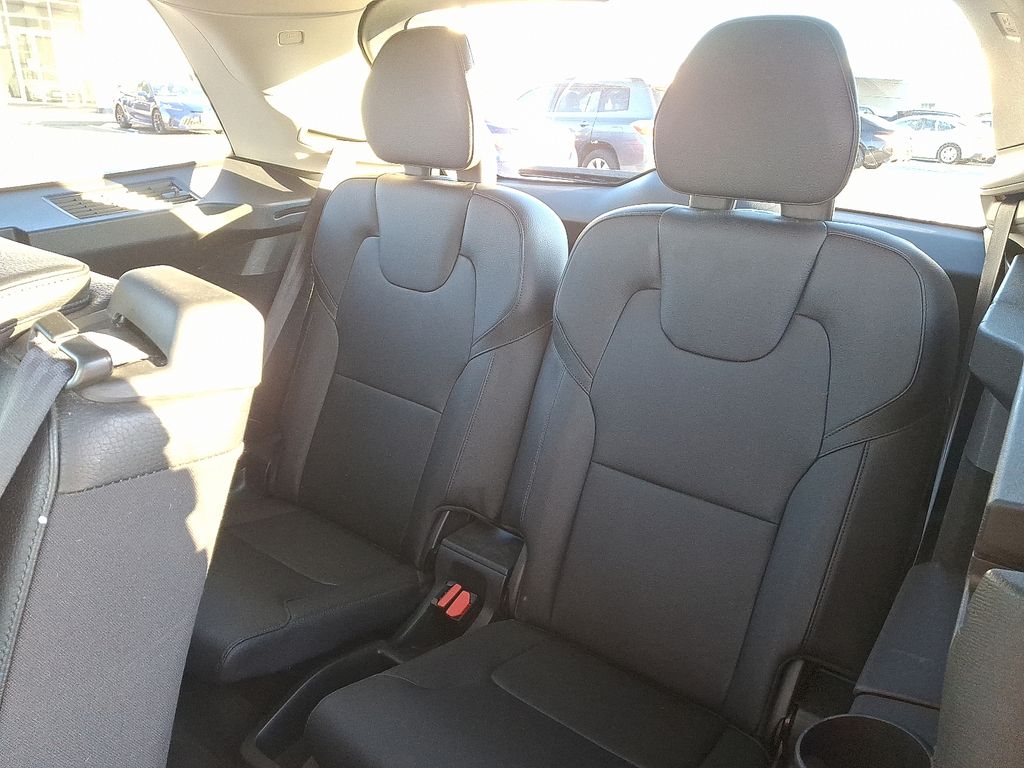 Thumbnail: 2016 Volvo XC90 - 10