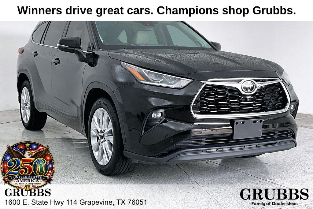 Amber 2020 Toyota Highlander SUV / Crossover Front-Wheel Drive 8-Speed Automatic