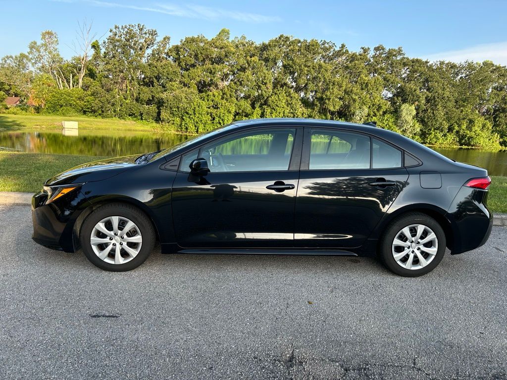 Thumbnail: 2021 Toyota Corolla - 2