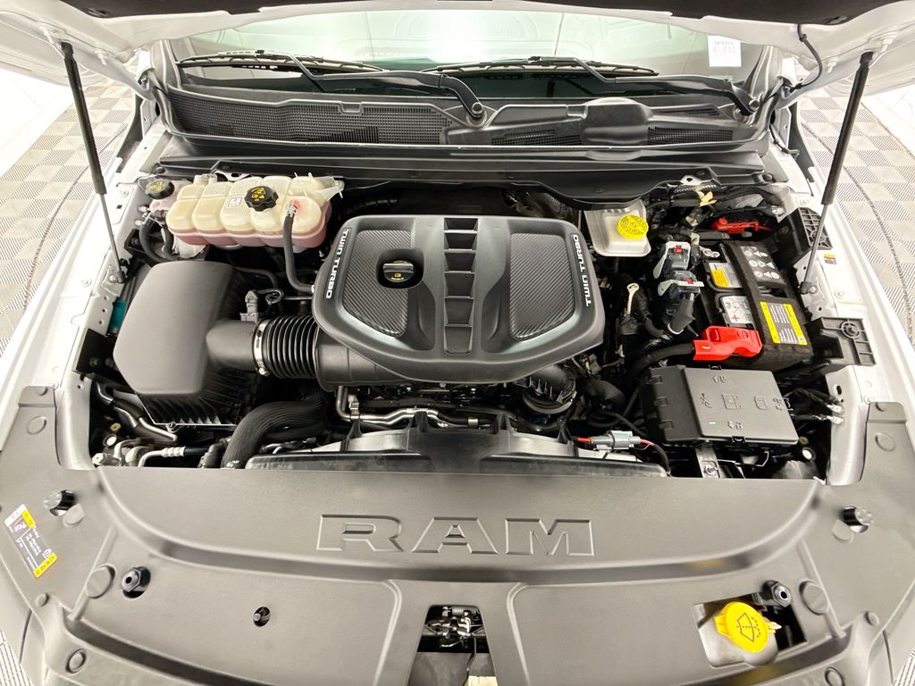 Thumbnail: 2025 RAM 1500 - 28