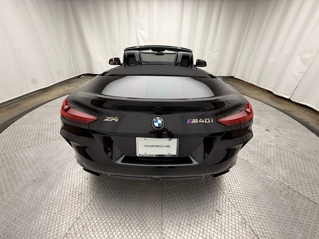 2022 BMW Z4 M40i 9