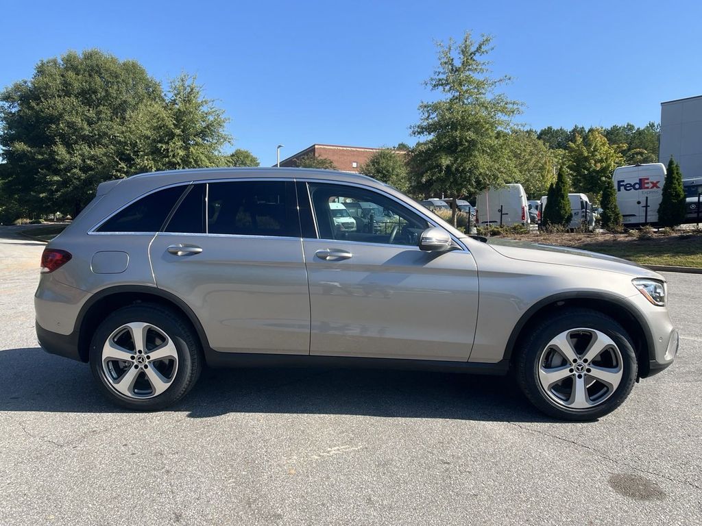 2022 Mercedes-Benz GLC GLC 300 9