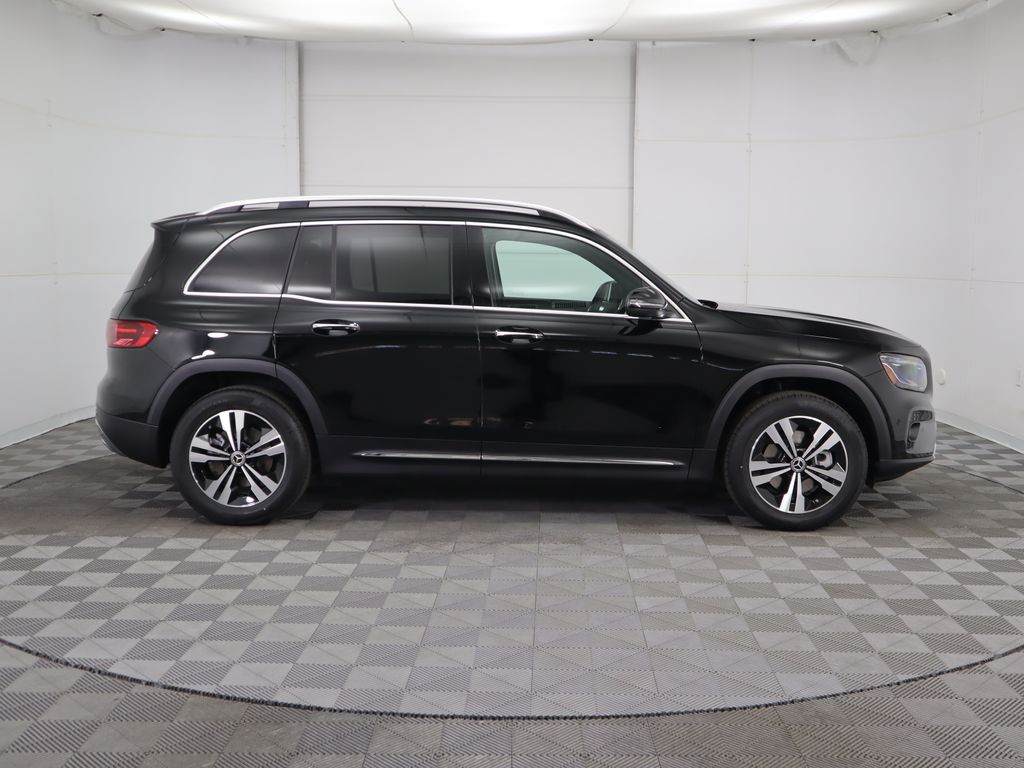 Thumbnail: 2025 Mercedes-Benz GLB - 4