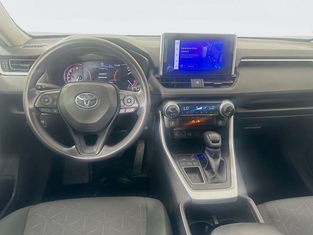 Thumbnail: 2025 Toyota RAV4 - 22