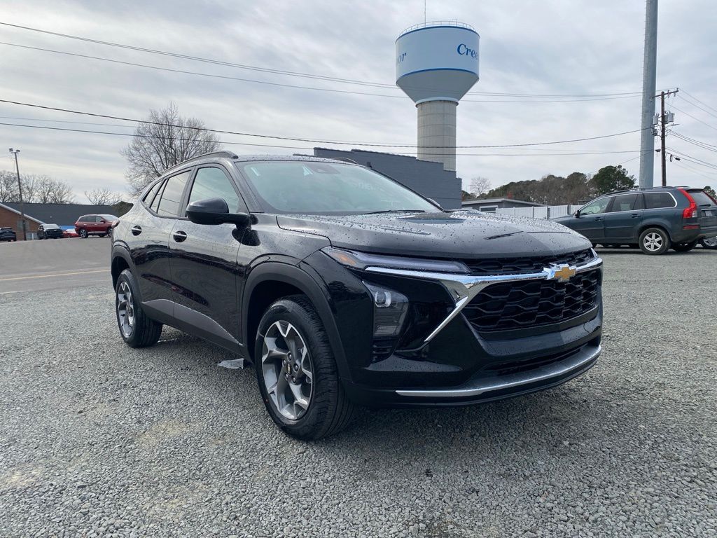 2026 Chevrolet Trax LT FWD