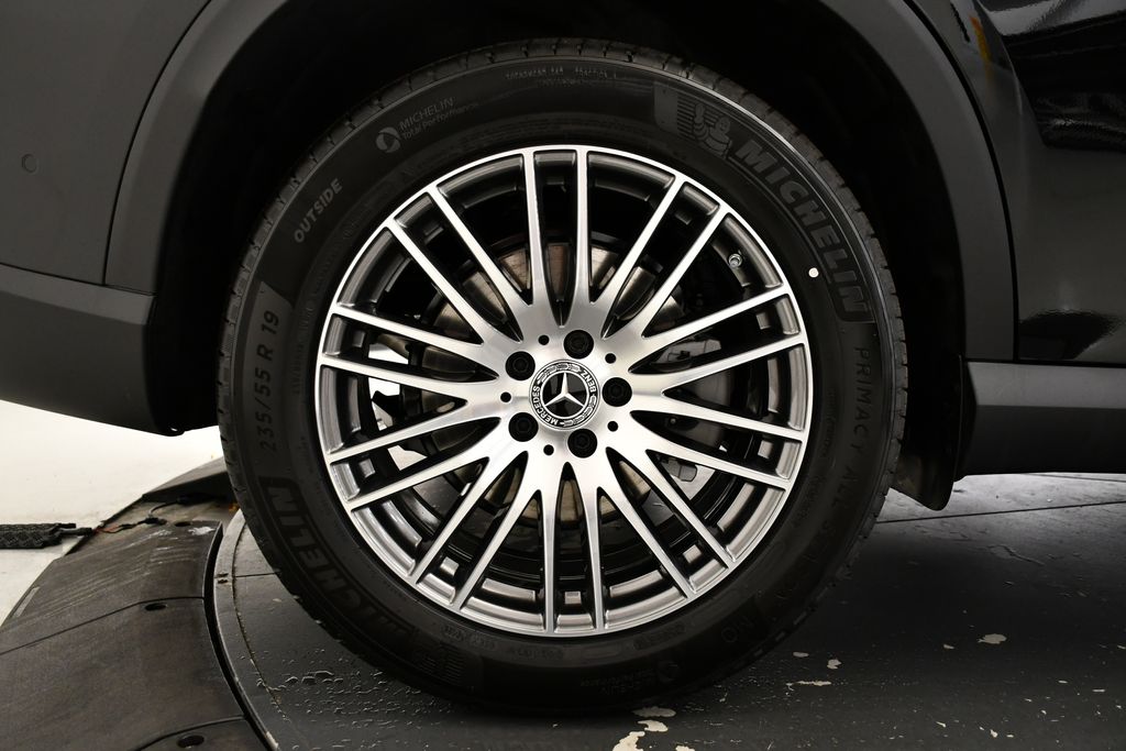 2025 Mercedes-Benz GLC 300 15