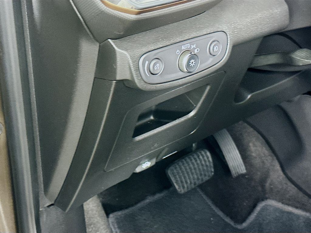 Thumbnail: 2021 Chevrolet TrailBlazer - 10