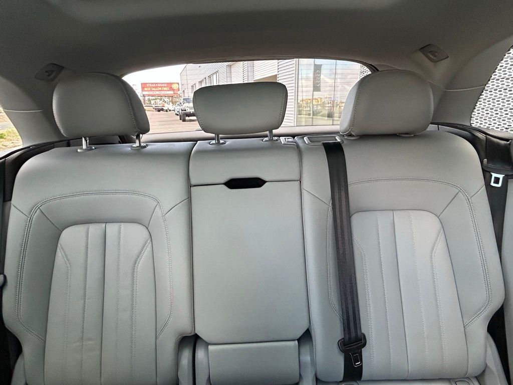 Used 2020  Audi 45 Premium image 14