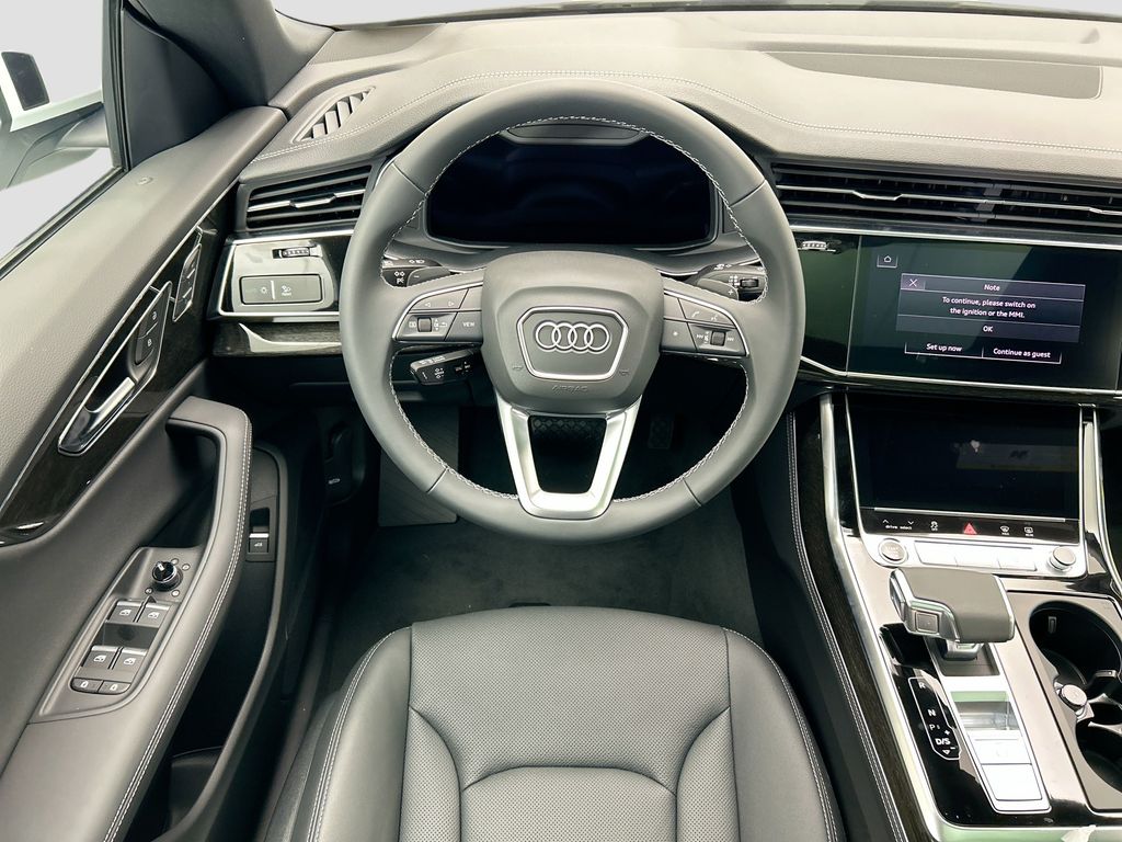 Thumbnail: 2026 Audi Q8 - 10