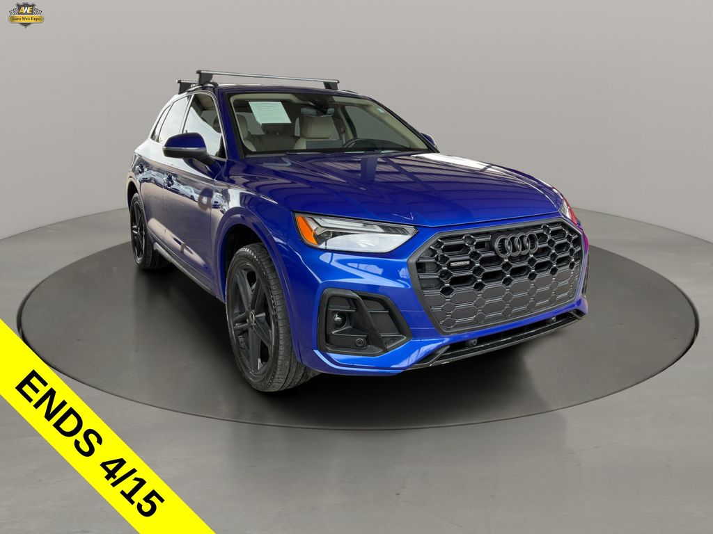 Ultra Blue Metallic 2021 Audi Q5 Hybrid Plug-in e quattro Premium 55 TFSI AWD SUV / Crossover All-Wheel Drive 7-Speed Automatic