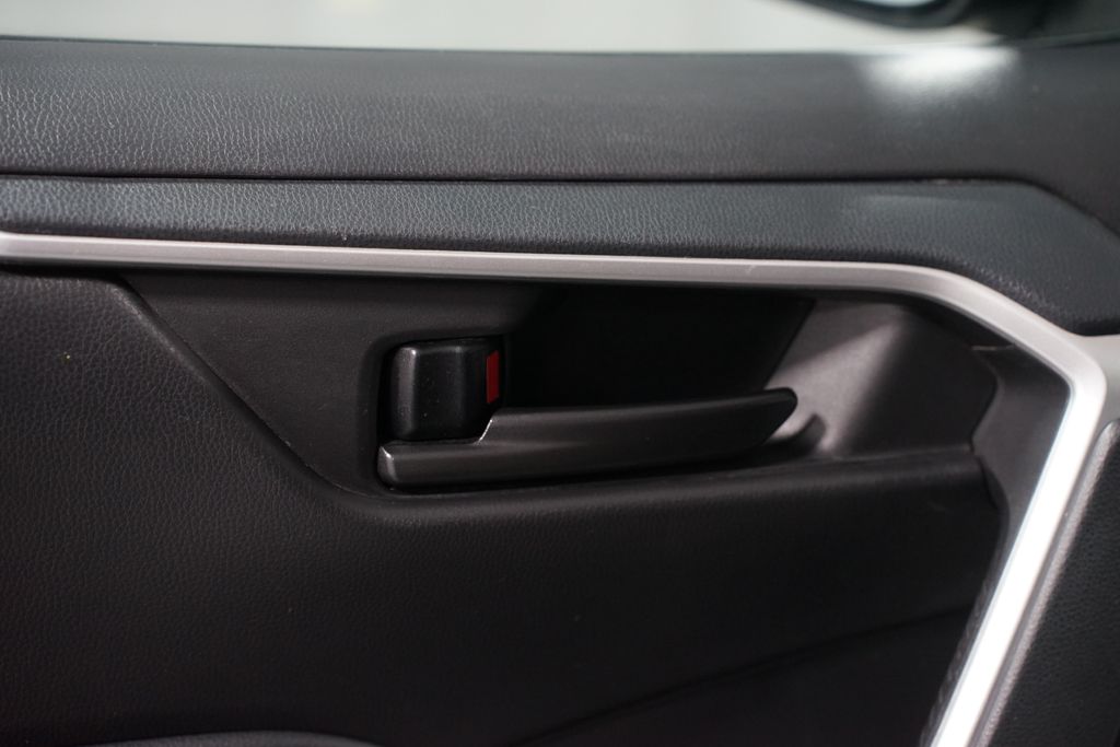 Thumbnail: 2023 Toyota RAV4 - 30