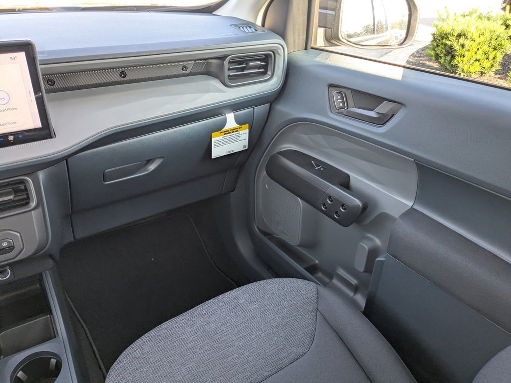 2025 Ford Maverick XL